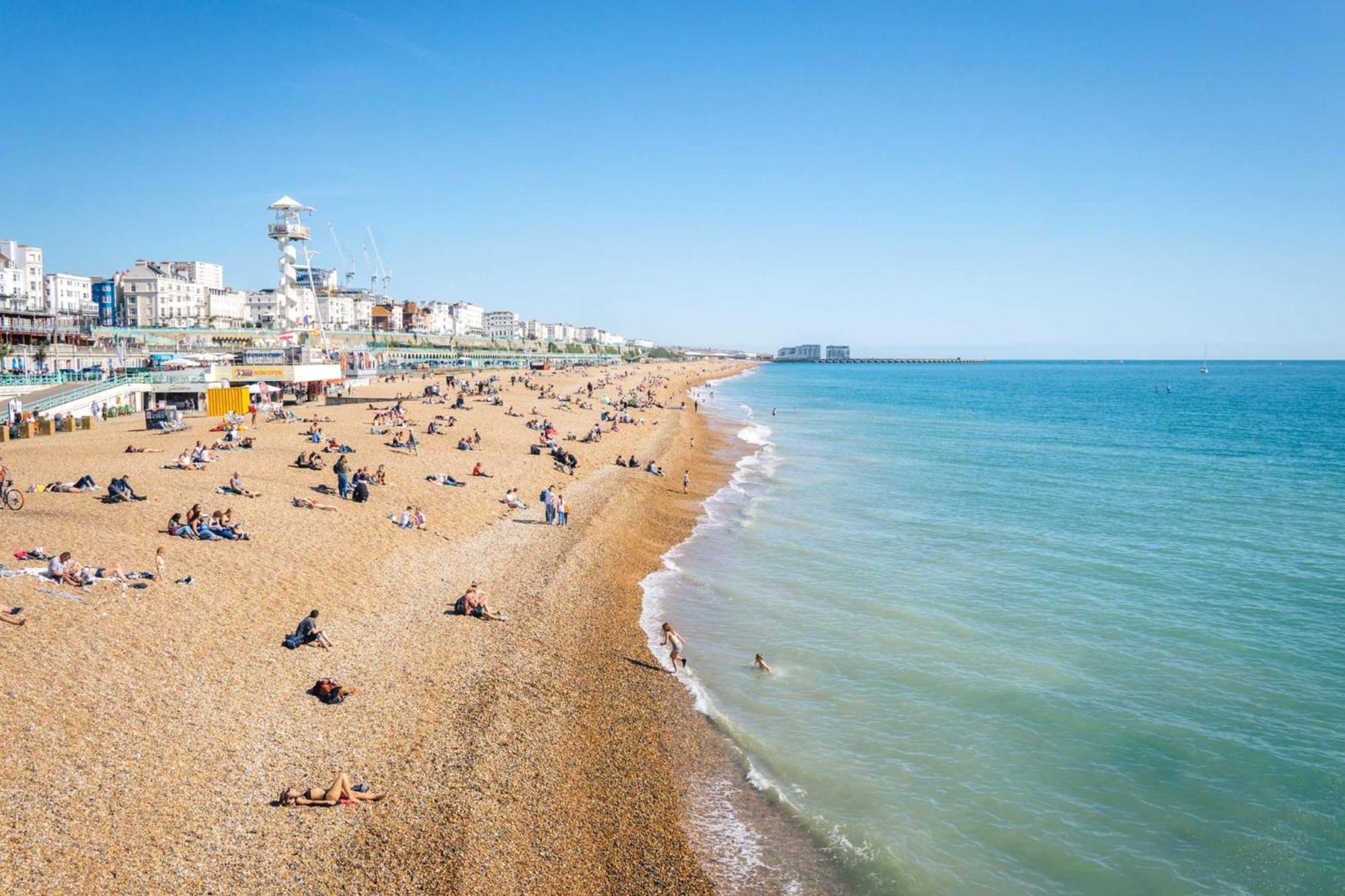 2 Bed 2 Bath Near College, Beach, Hospital - Long Offers