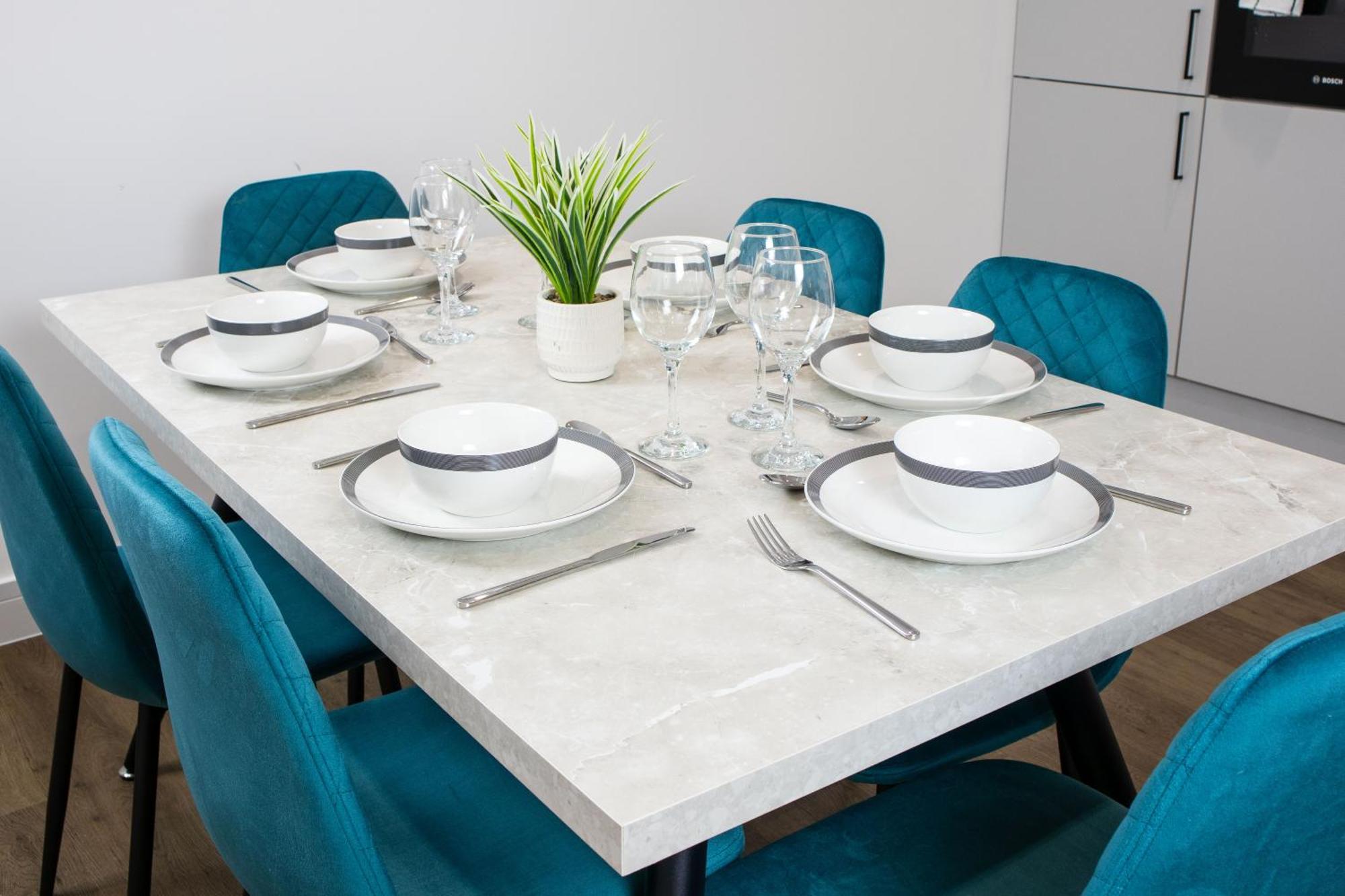 Appartement 2 Bed 2 Bath Near College, Beach, Hospital - Long Offers